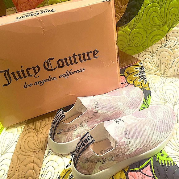 Juicy Couture Pink & White Women’s Avarie Knit Slip-On Joggers Sneakers (NWT) - Picture 4 of 13